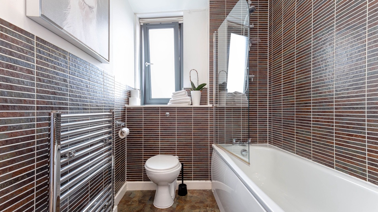 Photo of Bathroom in Finnieston
