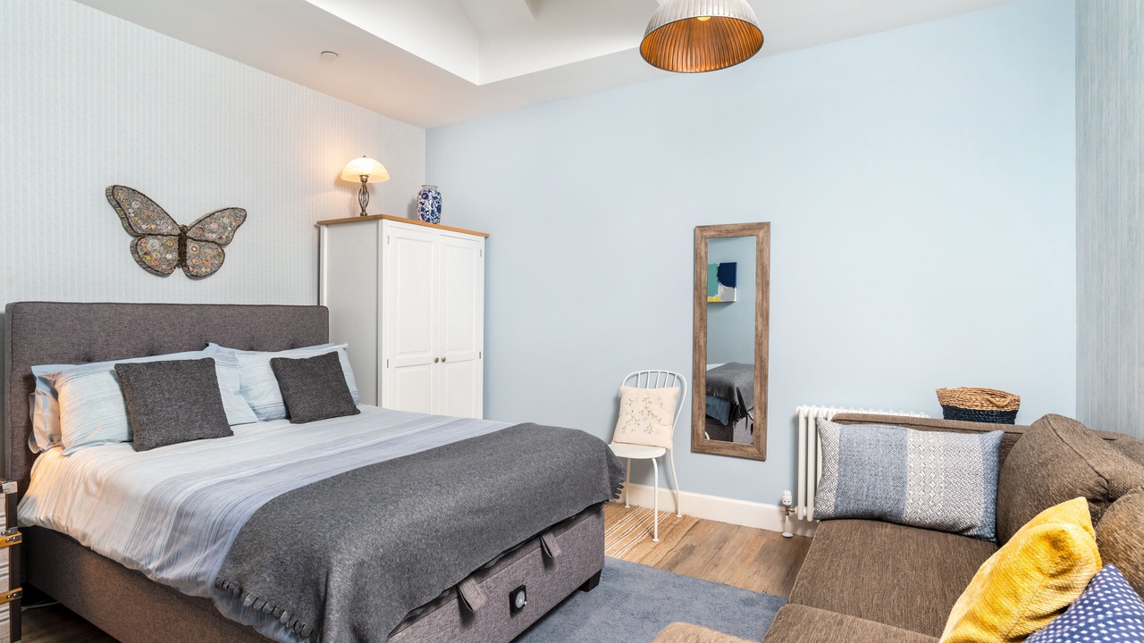 Photo of Bedroom in West End