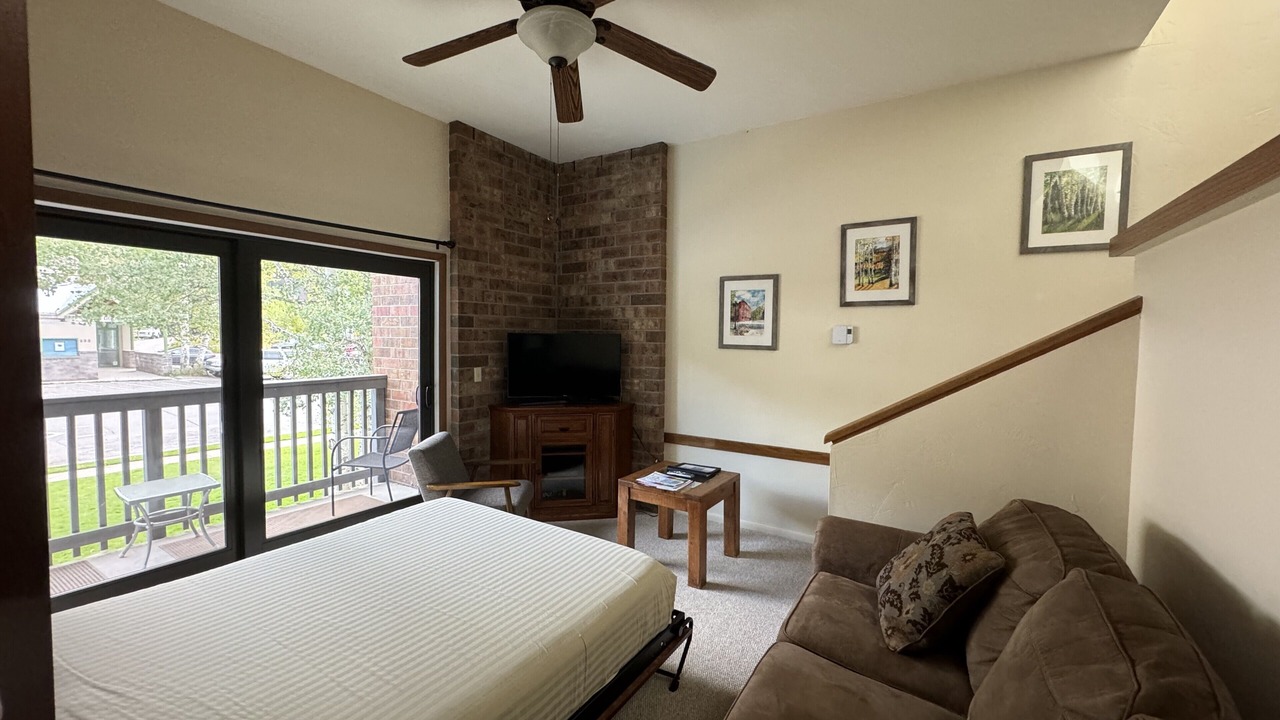 Photo of Livingroom in West End