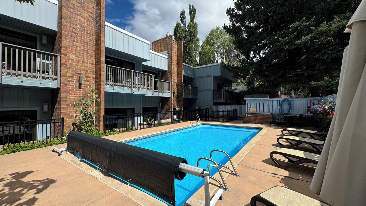 Photo of Outdoor in West End