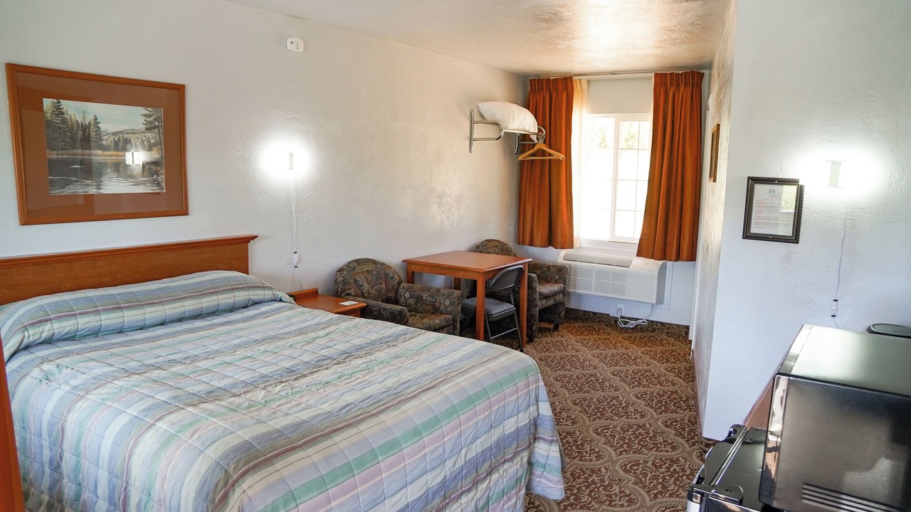 Photo of Bedroom in Mount Shasta