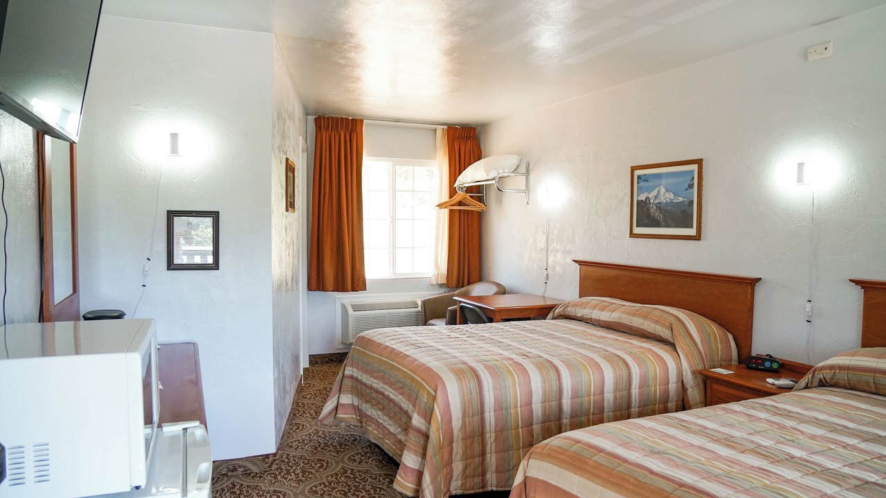 Photo of Bedroom in Mount Shasta