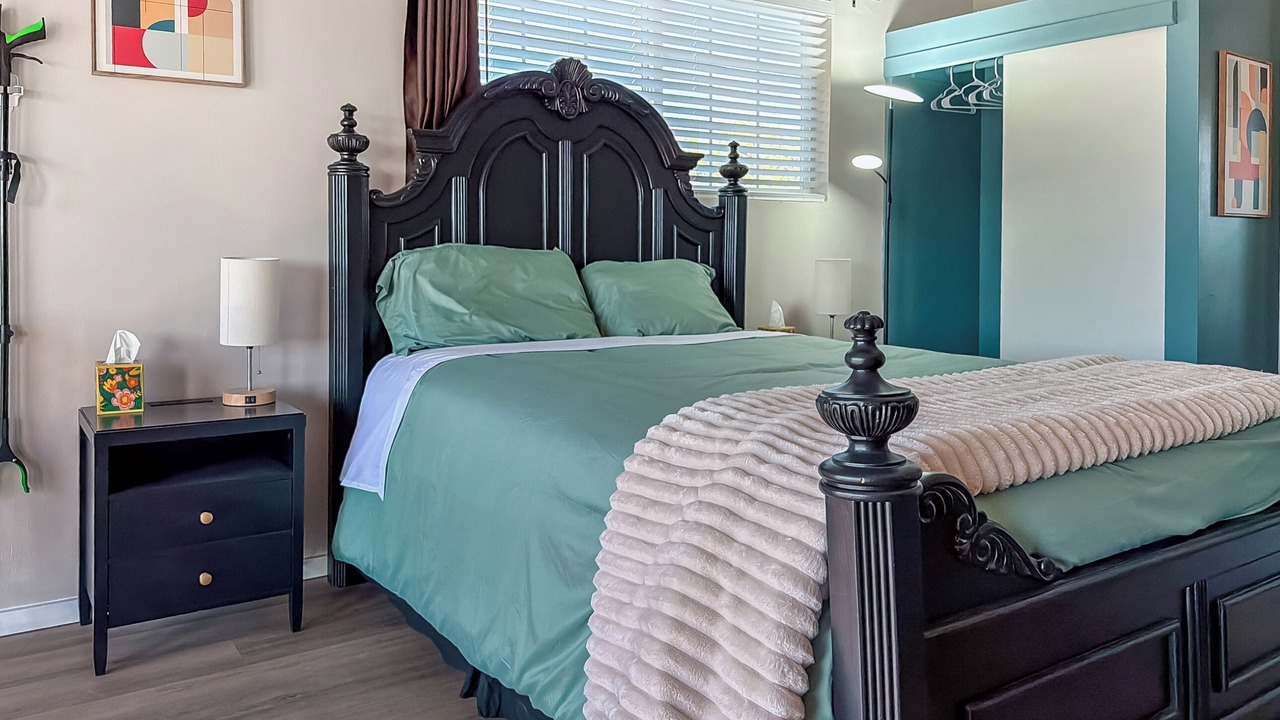 Photo of Bedroom in Douglas