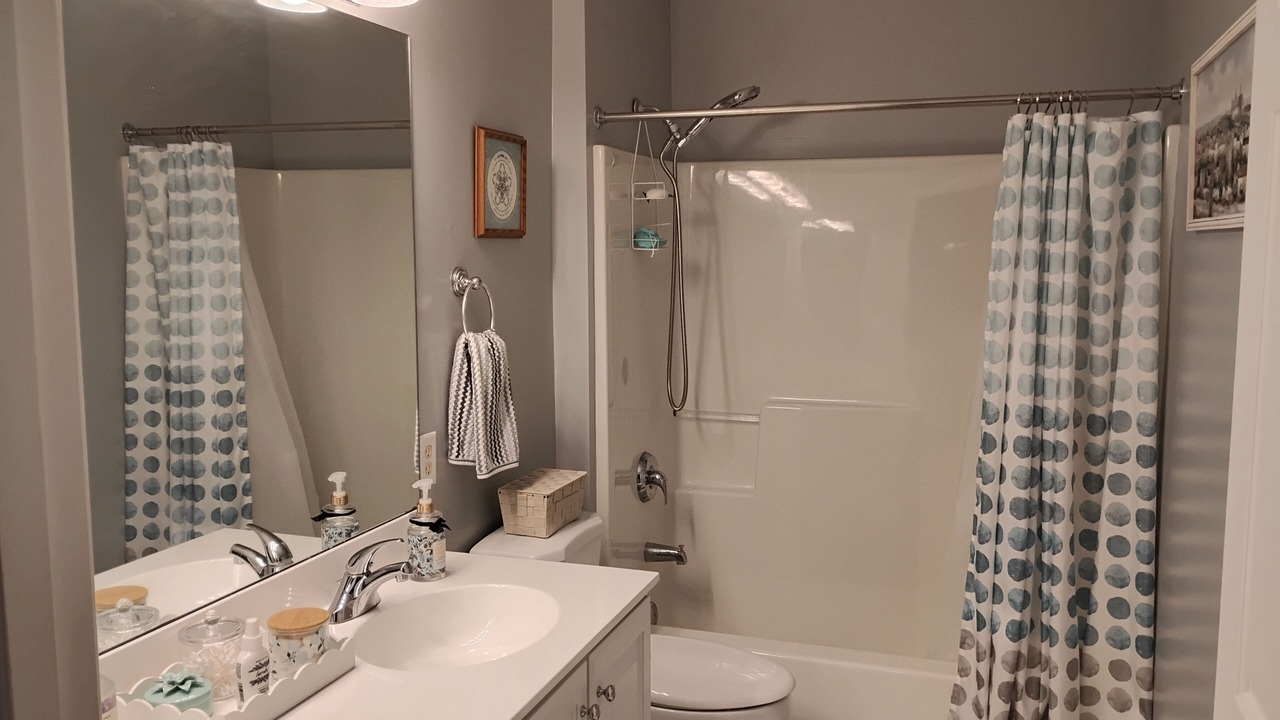 Photo of Bathroom in Stormstown
