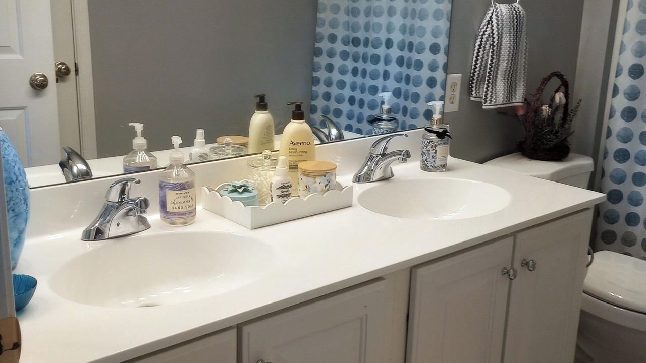 Photo of Bathroom in Stormstown