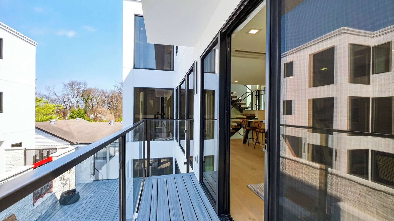 Photo of Patio Balcony in Talbot's Corner