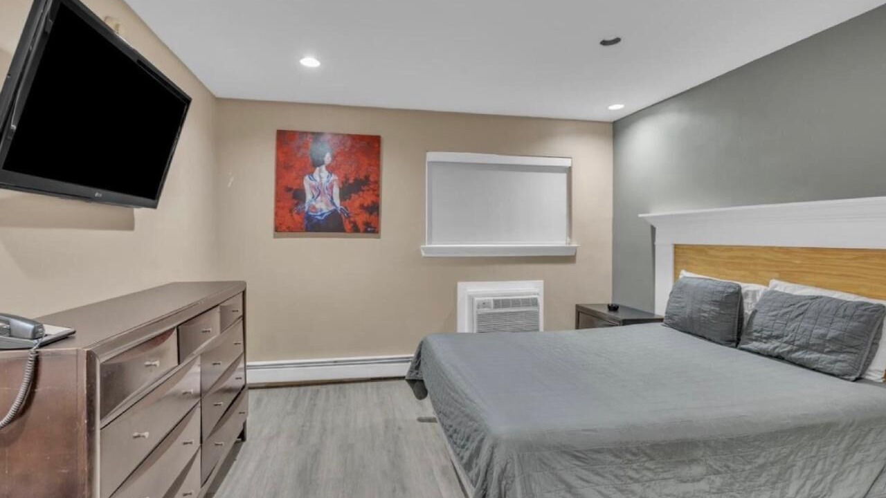 Photo of Bedroom in Linden