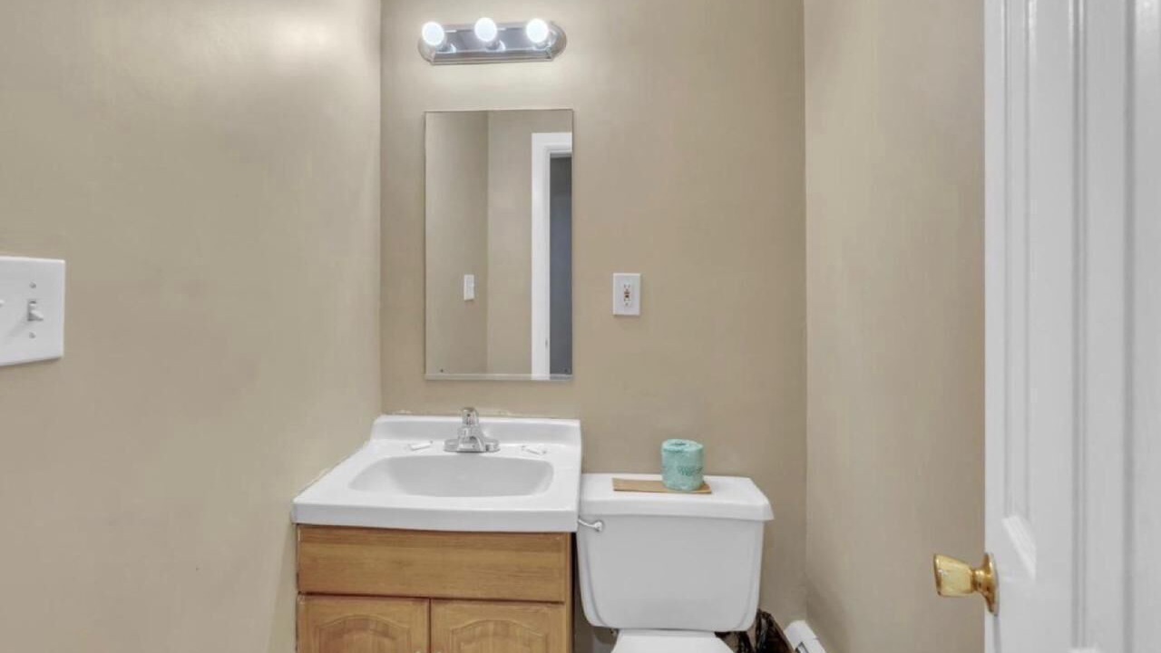 Photo of Bathroom in Linden