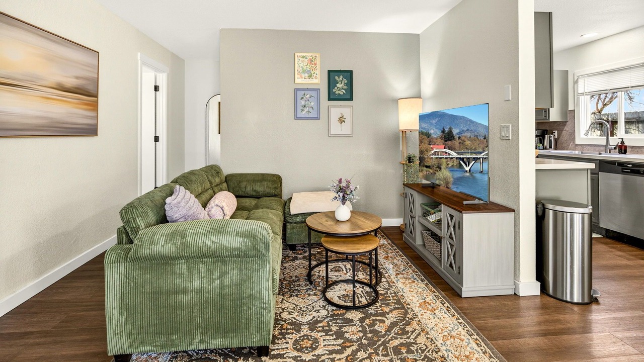 Photo of Livingroom in Grants Pass