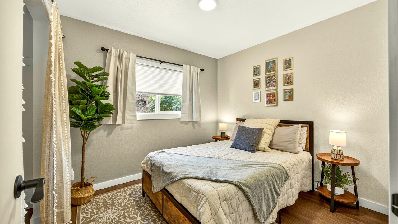 Photo of Bedroom in Grants Pass
