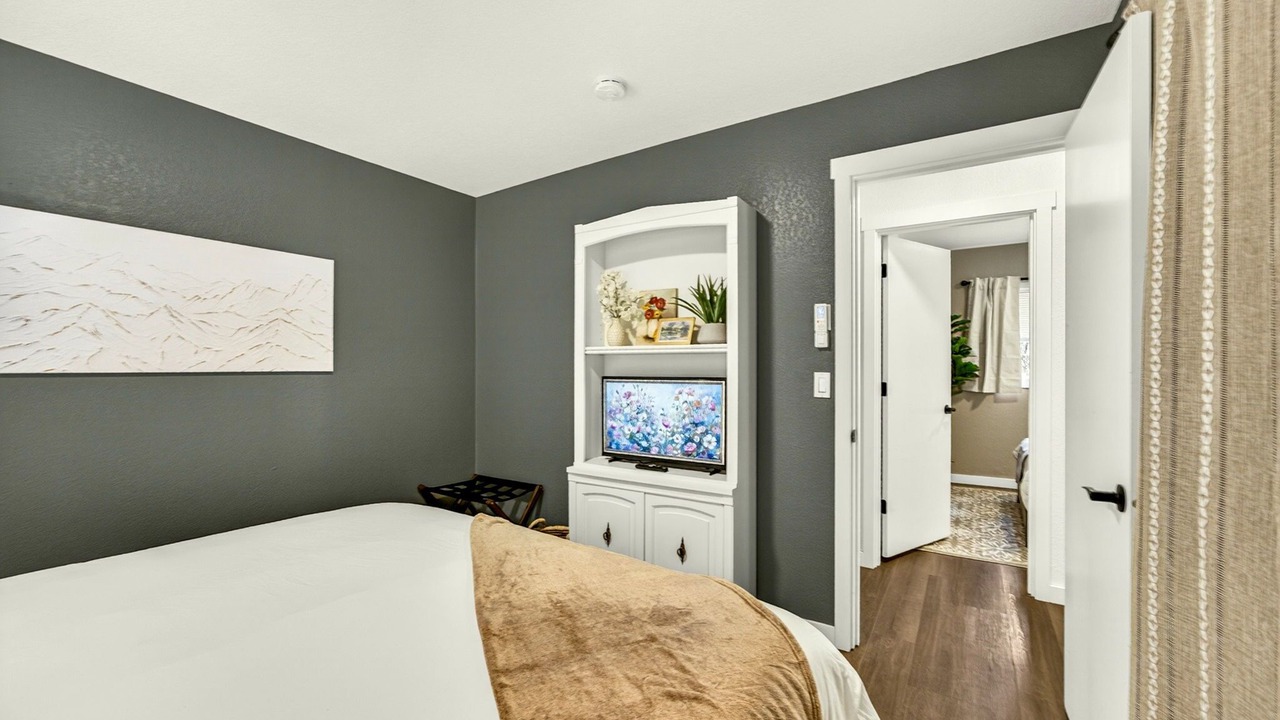 Photo of Bedroom in Grants Pass