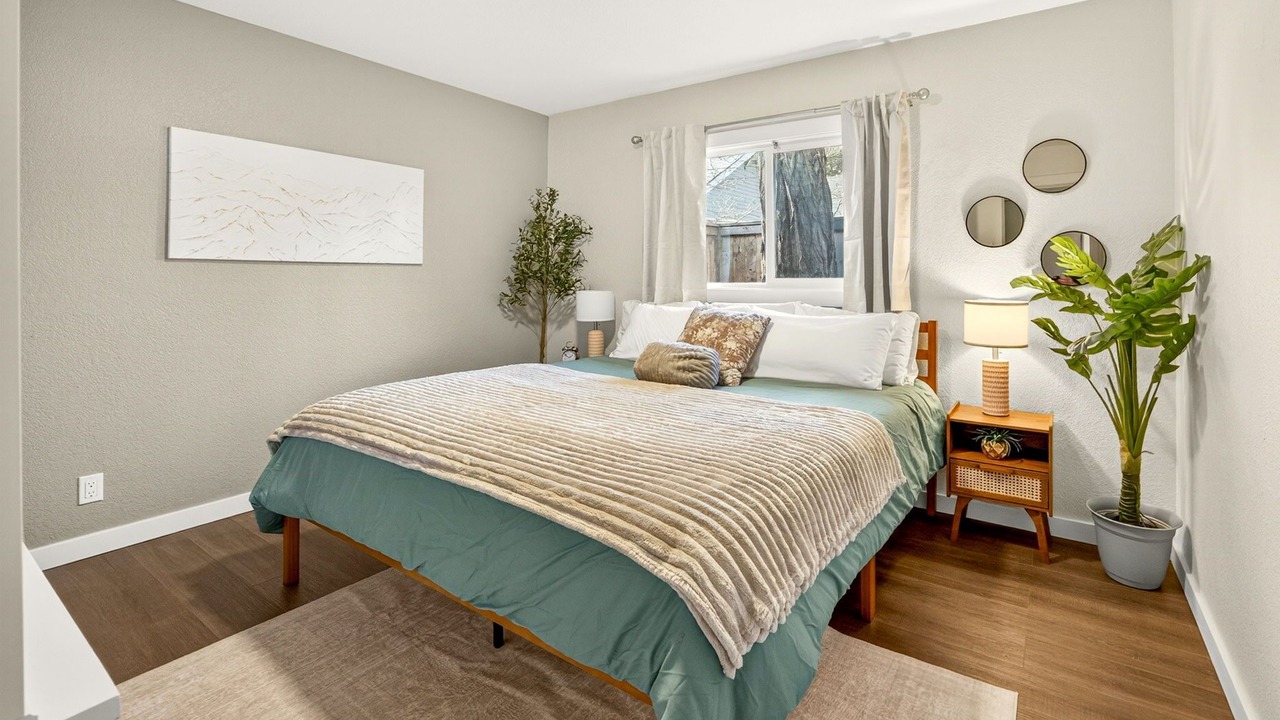 Photo of Bedroom in Grants Pass