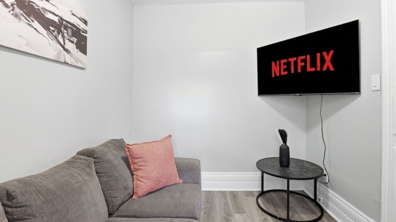 Photo of Livingroom in Sandwich Towne