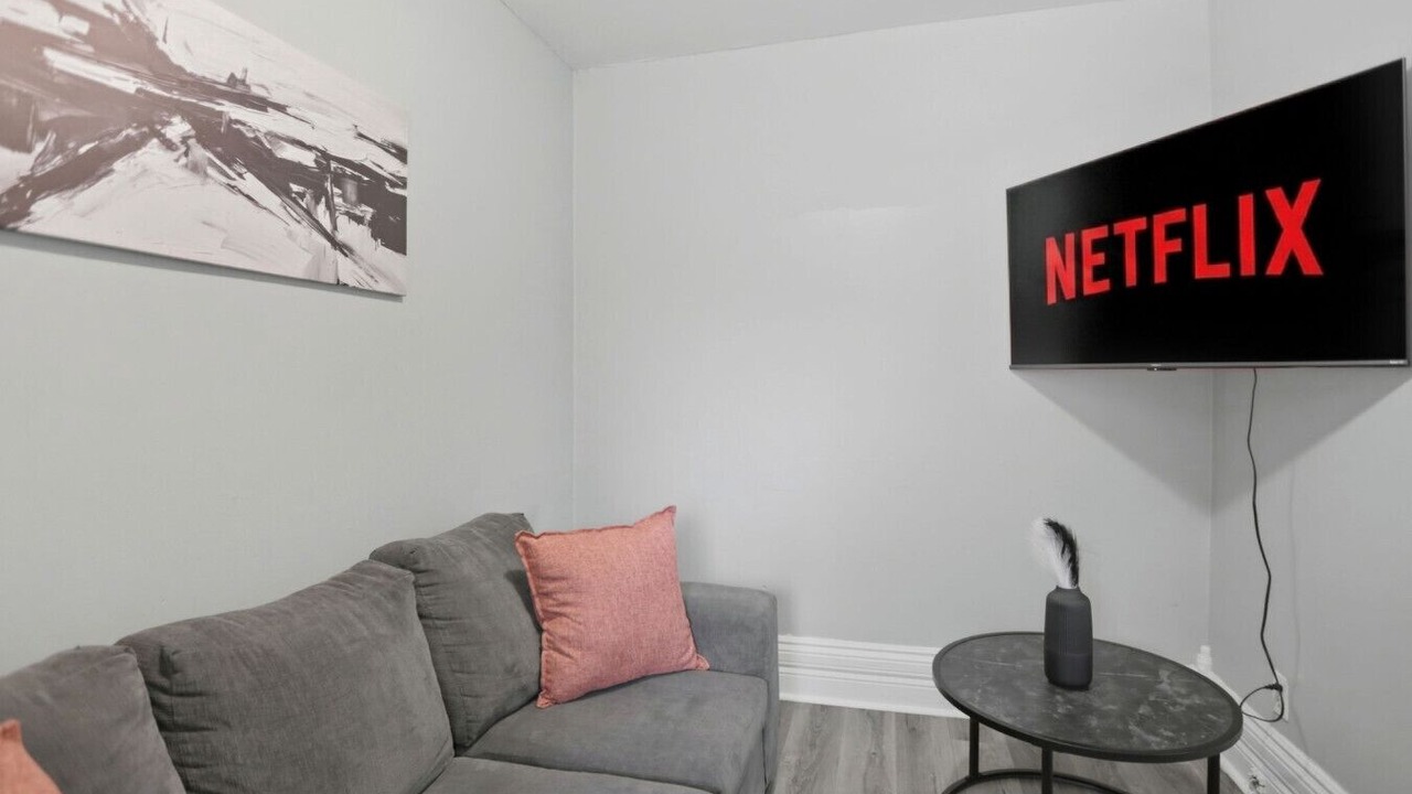 Photo of Livingroom in Sandwich Towne