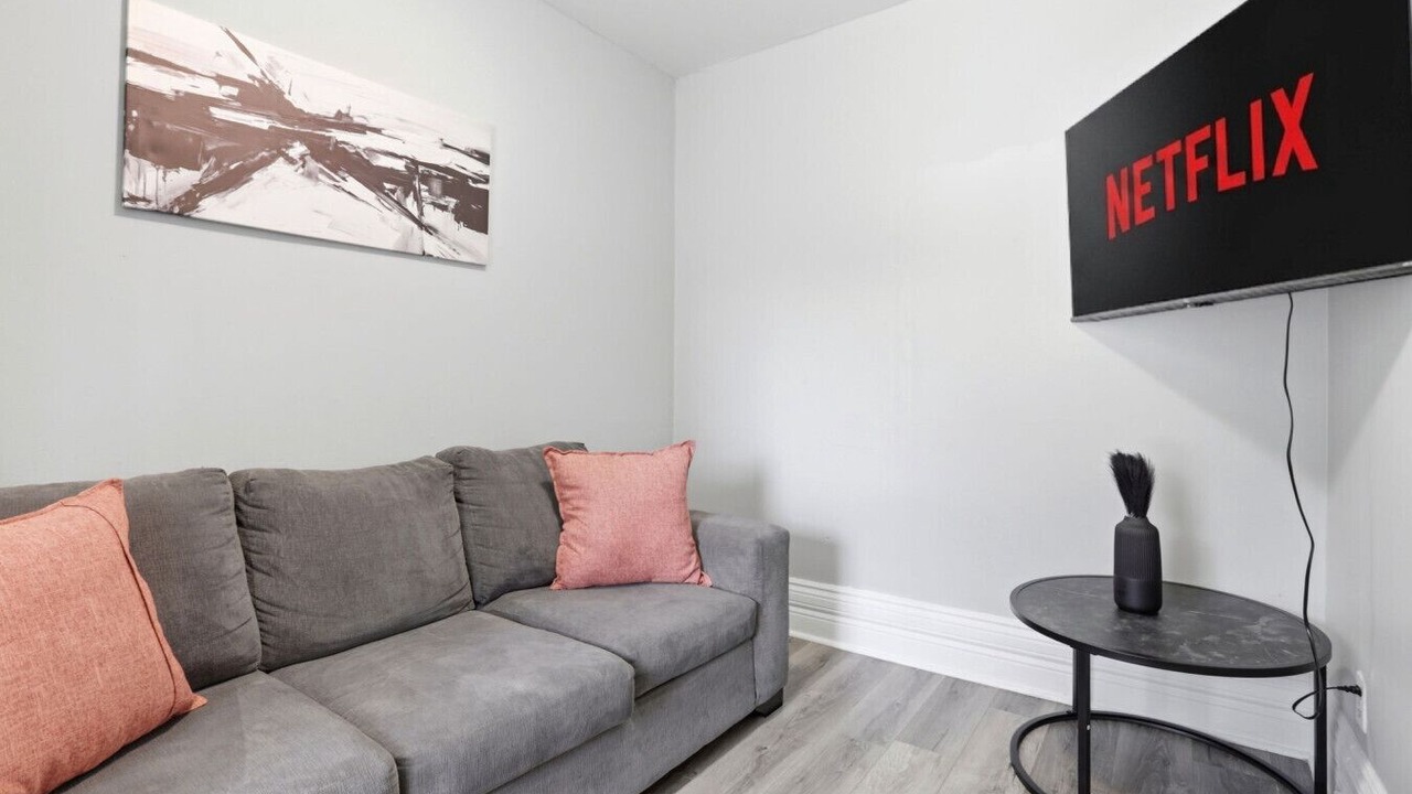 Photo of Livingroom in Sandwich Towne