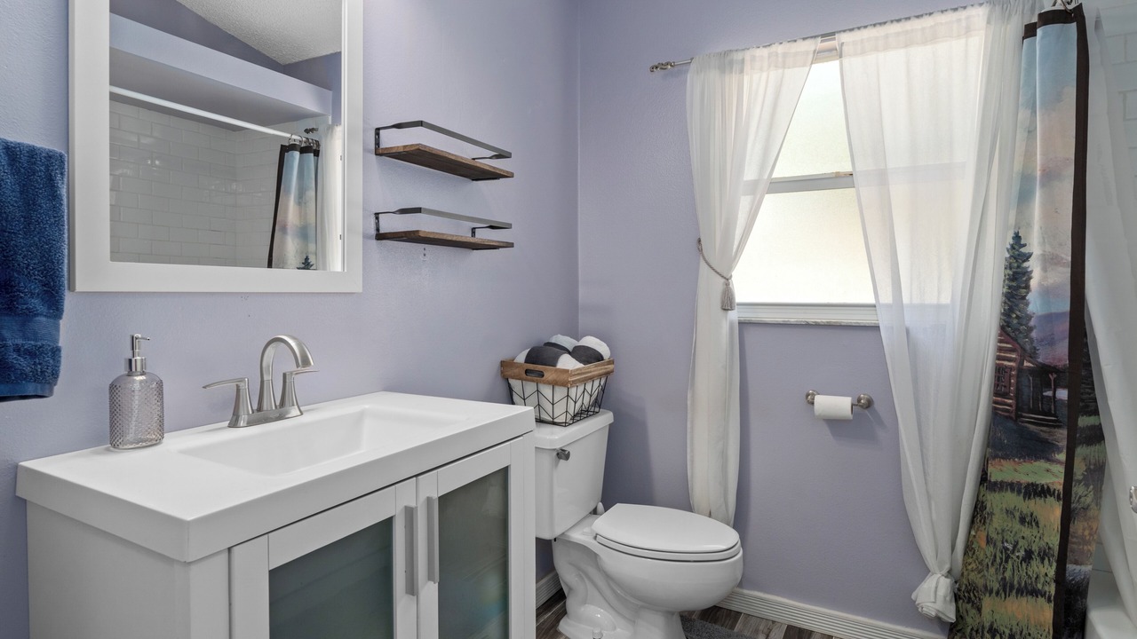 Photo of Bathroom in Lake in the Woods
