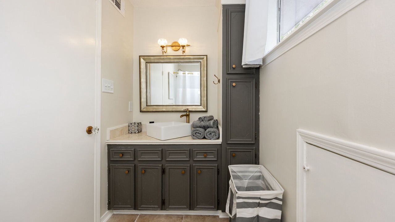 Photo of Bathroom in Highlands - Perkins