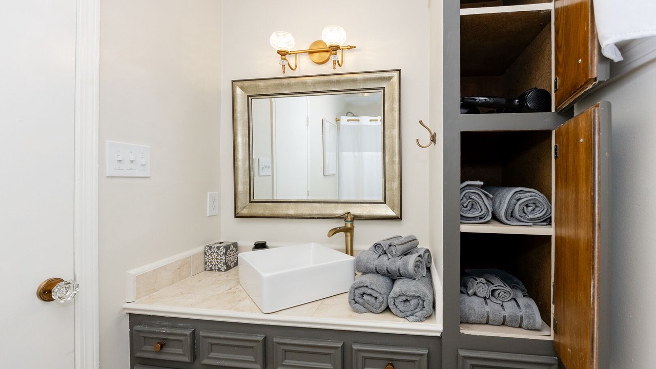 Photo of Bathroom in Highlands - Perkins