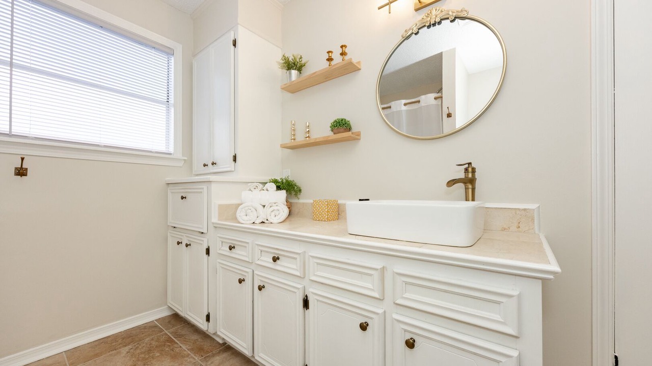 Photo of Bathroom in Highlands - Perkins