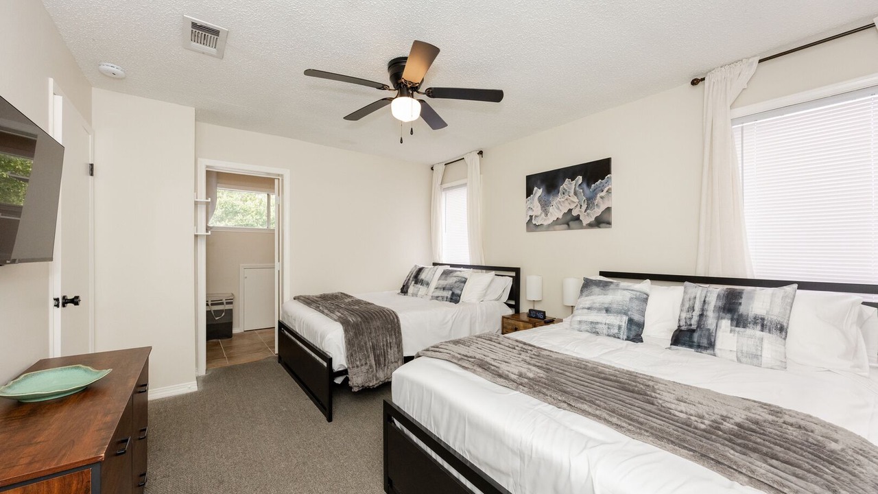 Photo of Bedroom in Highlands - Perkins