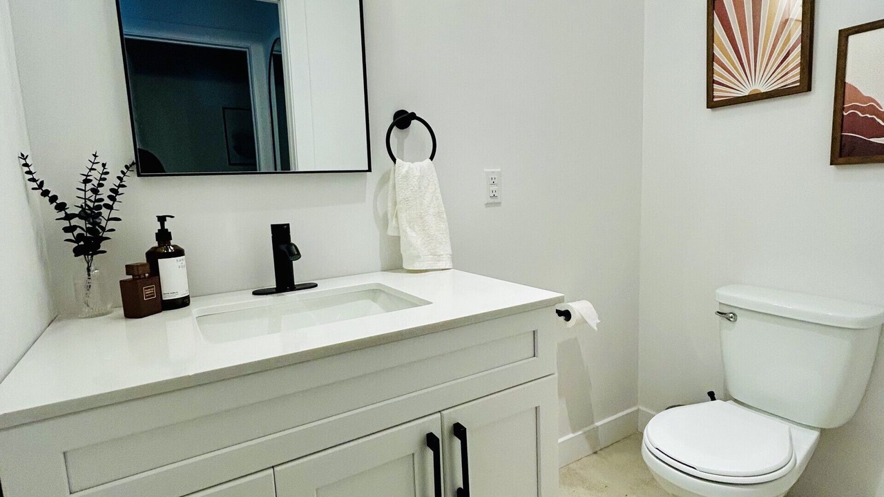 Photo of Bathroom in Low