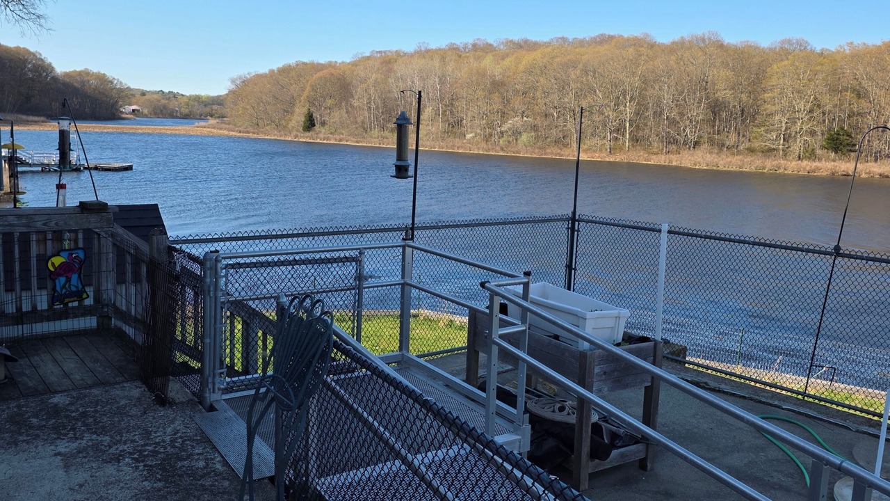 Photo of Outdoor in Gilman