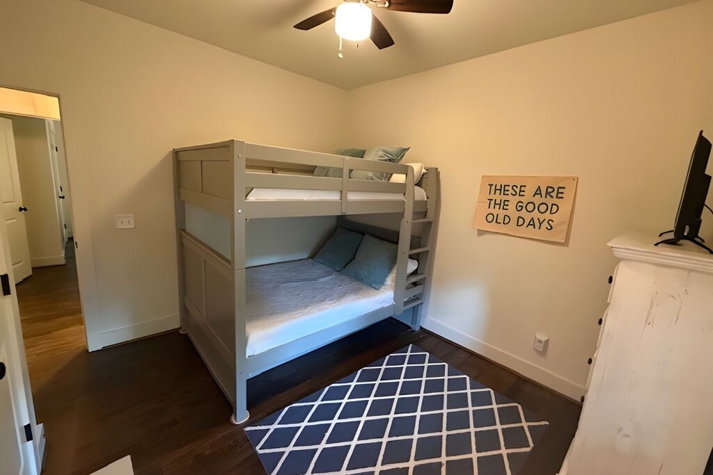 Photo of Bedroom in Tallassee
