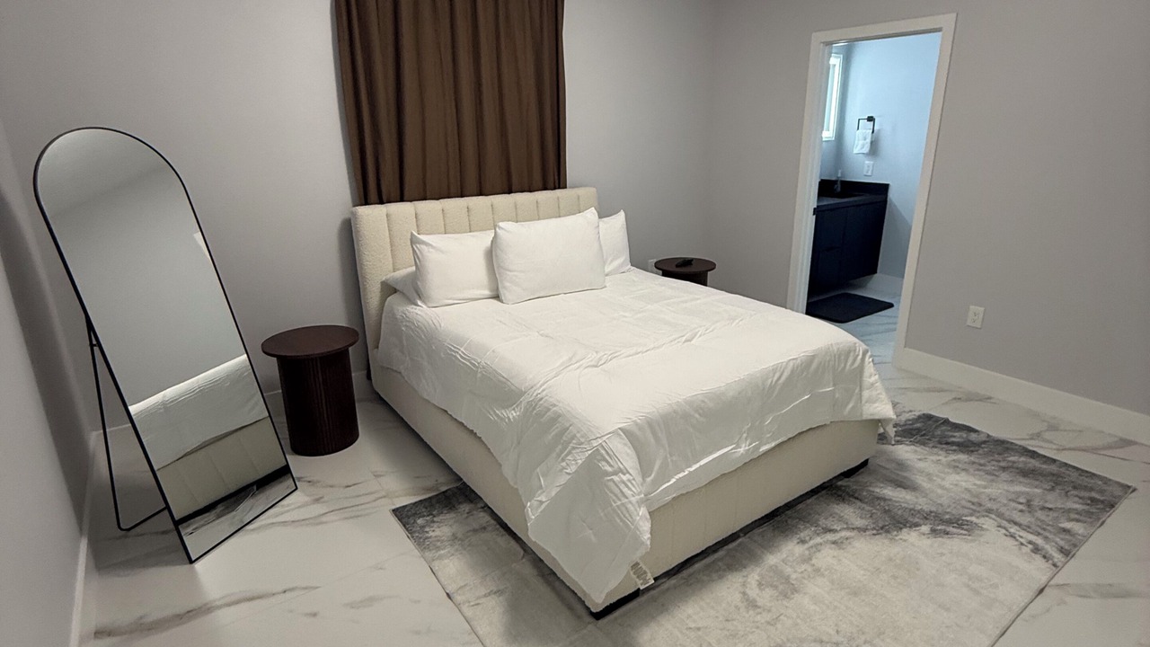 Photo of Bedroom in Miami Lakes