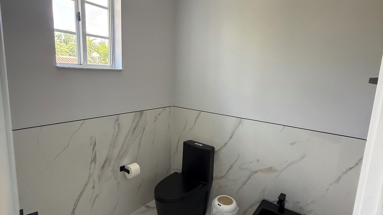 Photo of Bathroom in Miami Lakes