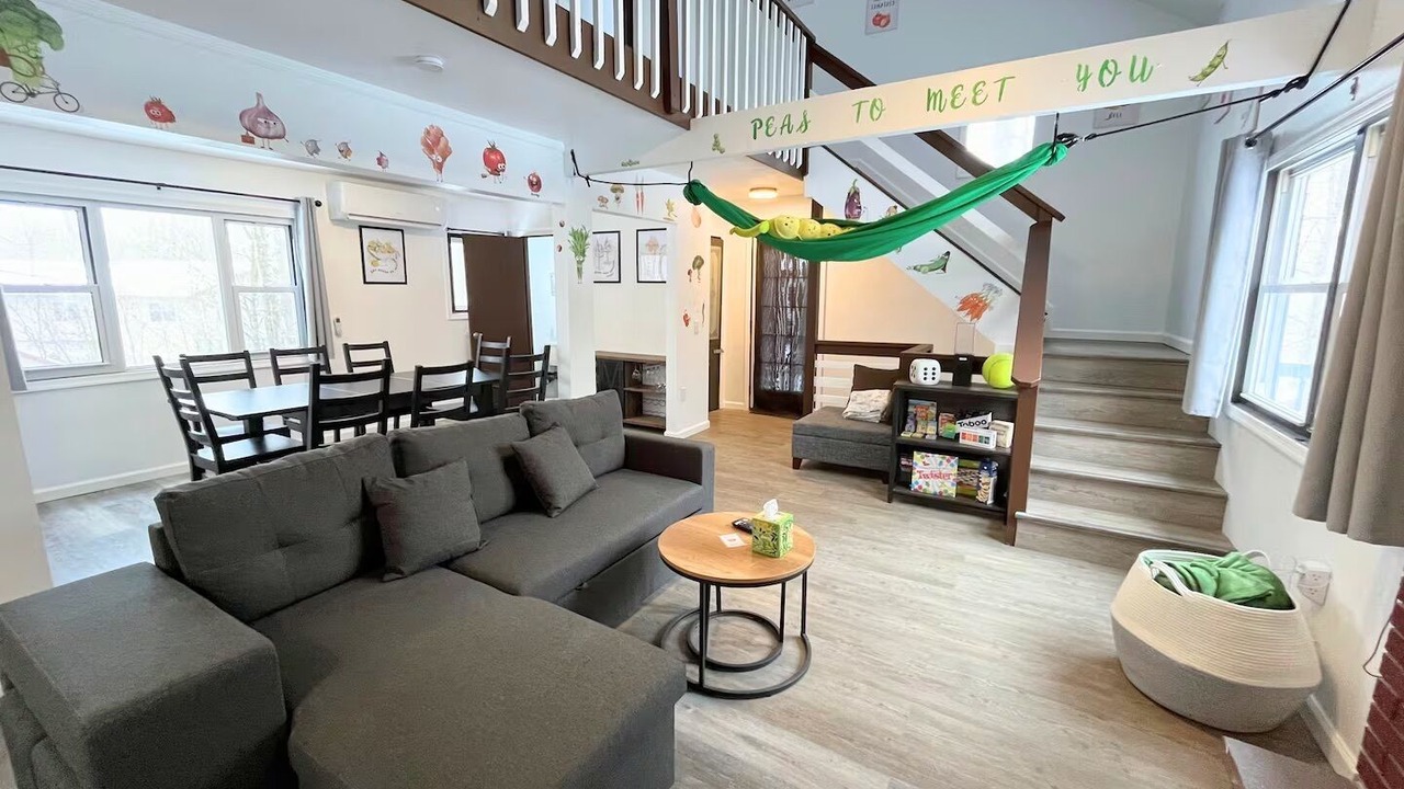 Photo of Livingroom in Tobyhanna