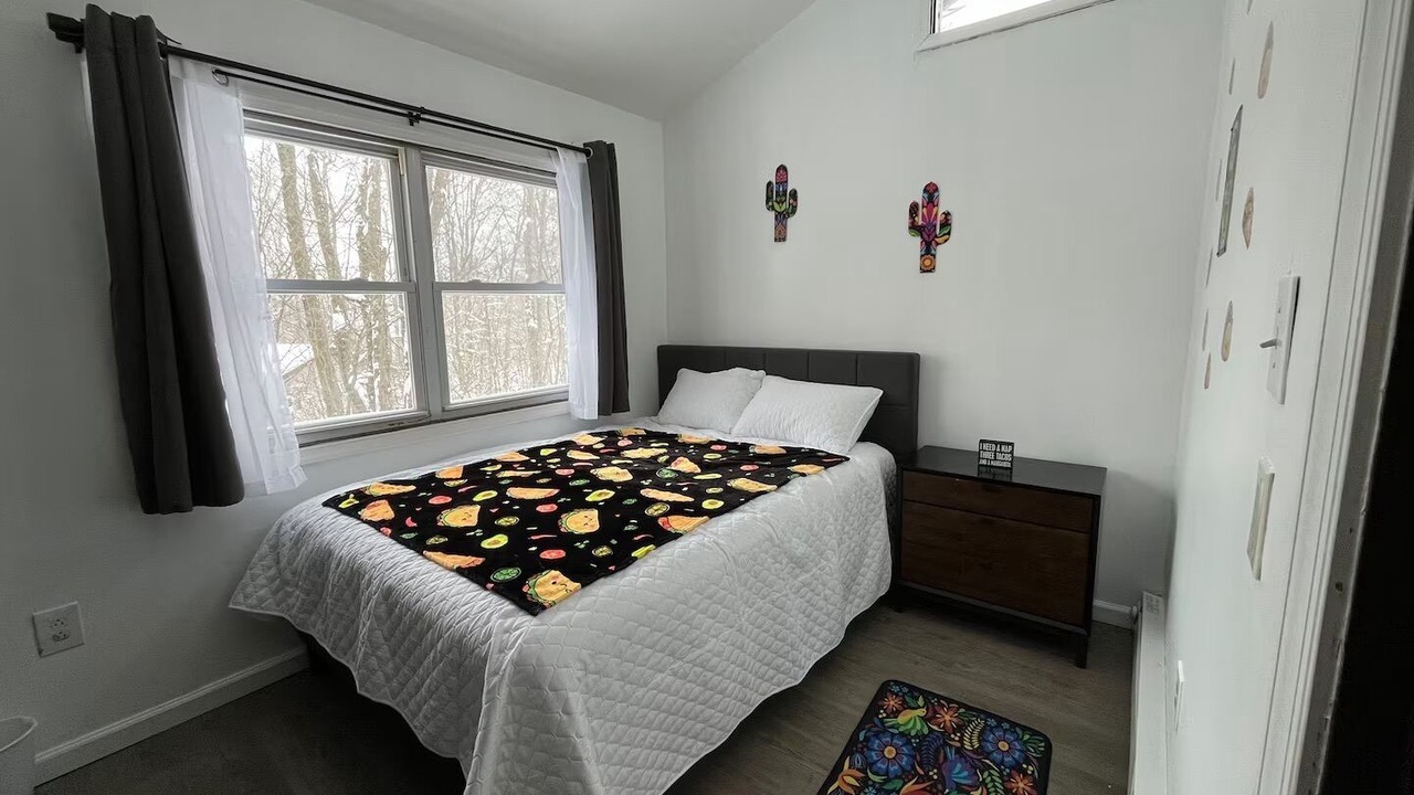 Photo of Bedroom in Tobyhanna