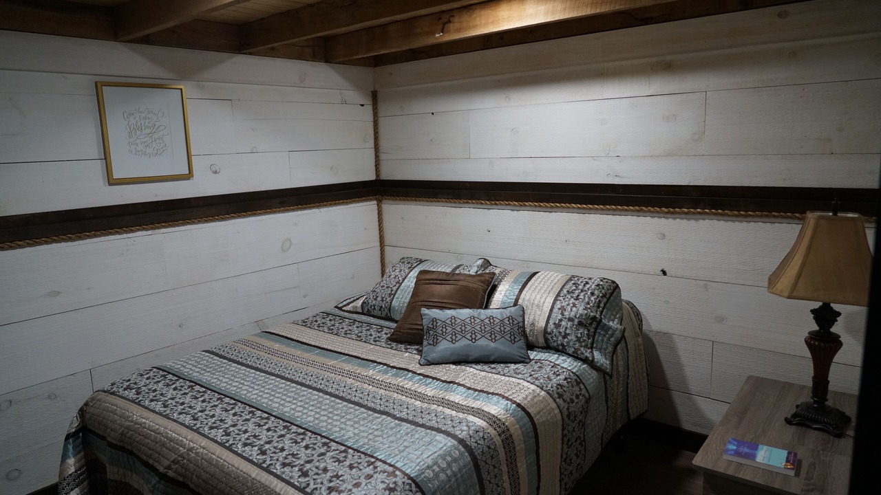 Photo of Bedroom in Jasper County