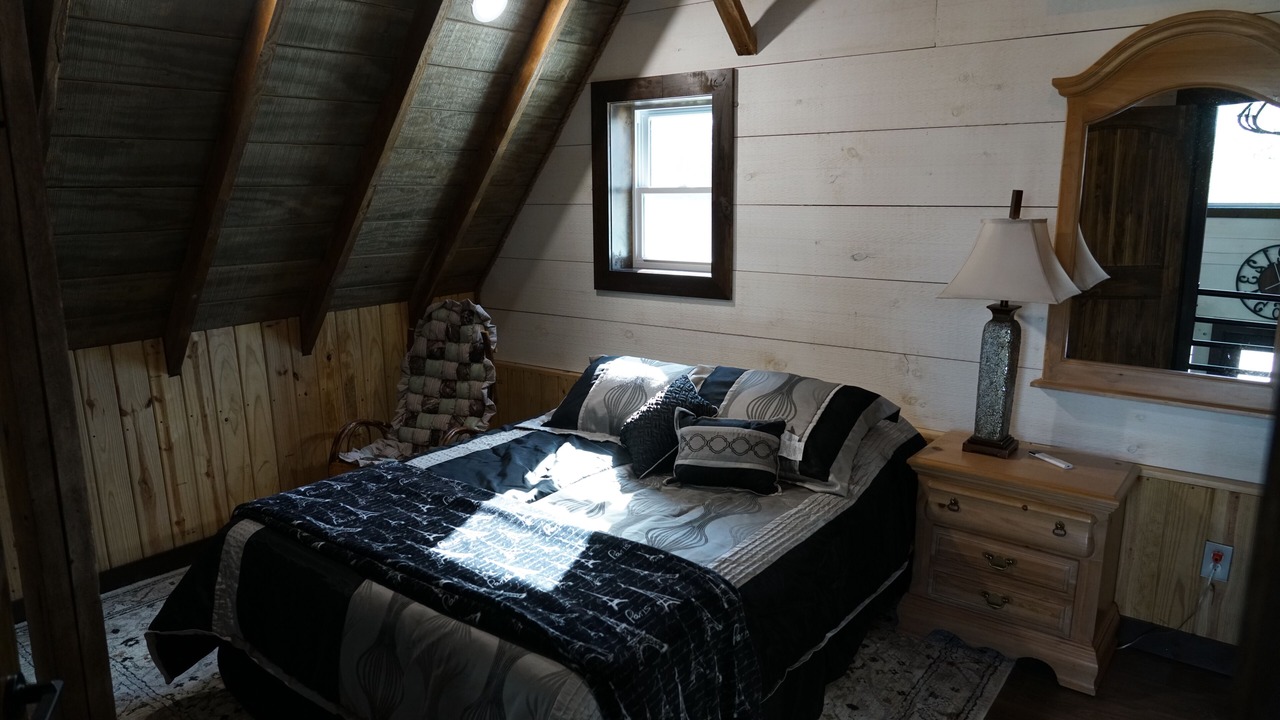 Photo of Bedroom in Jasper County