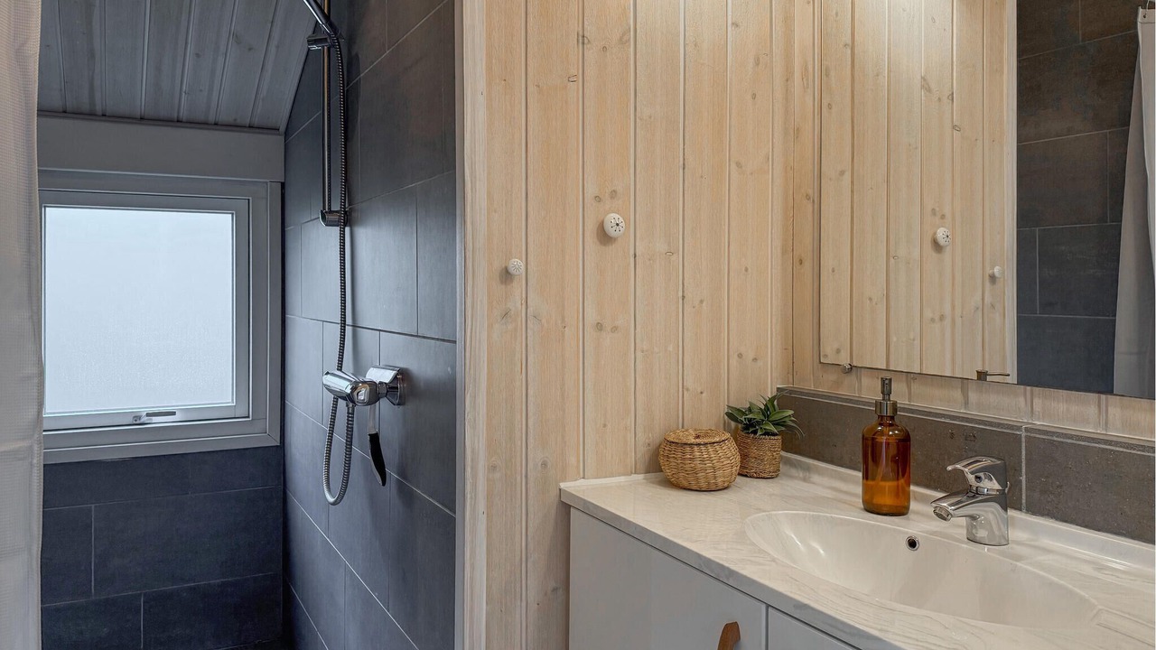 Photo of Bathroom in Jegum