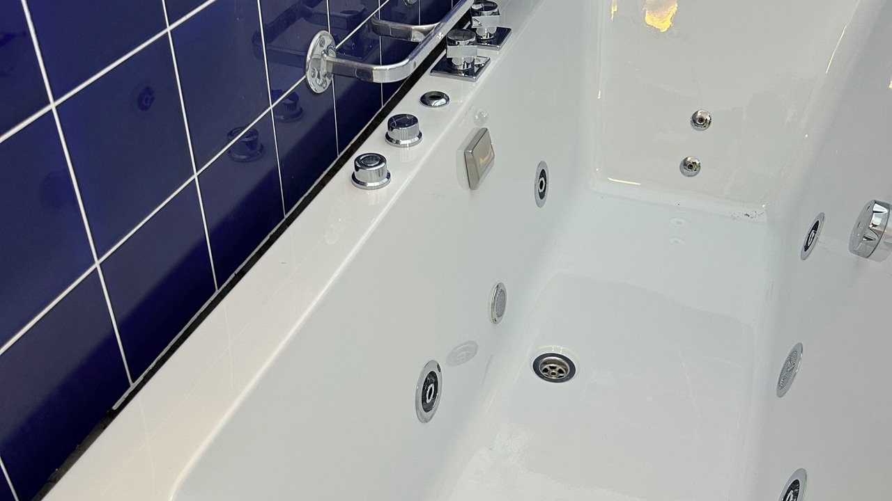 Photo of Bathroom in Tramelan