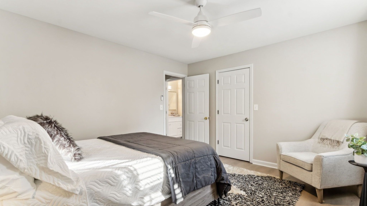 Photo of Bedroom in Collier Heights