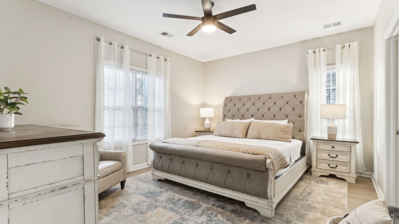 Photo of Bedroom in Collier Heights