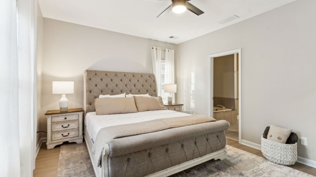 Photo of Bedroom in Collier Heights