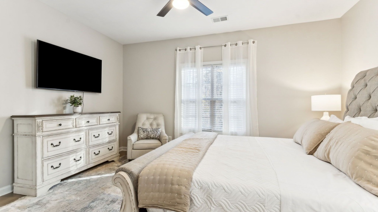 Photo of Bedroom in Collier Heights