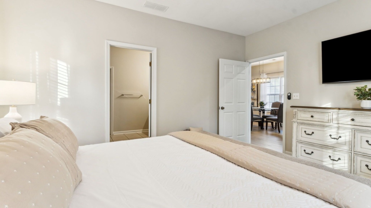 Photo of Bedroom in Collier Heights