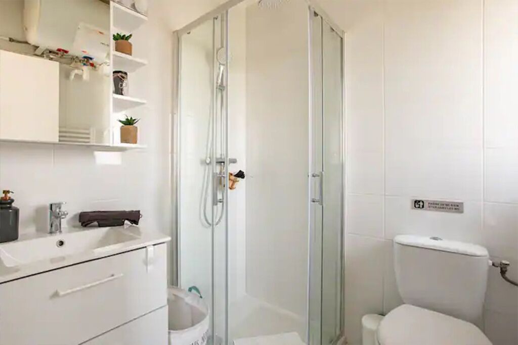 Photo of Bathroom in Boissy-Saint-Leger