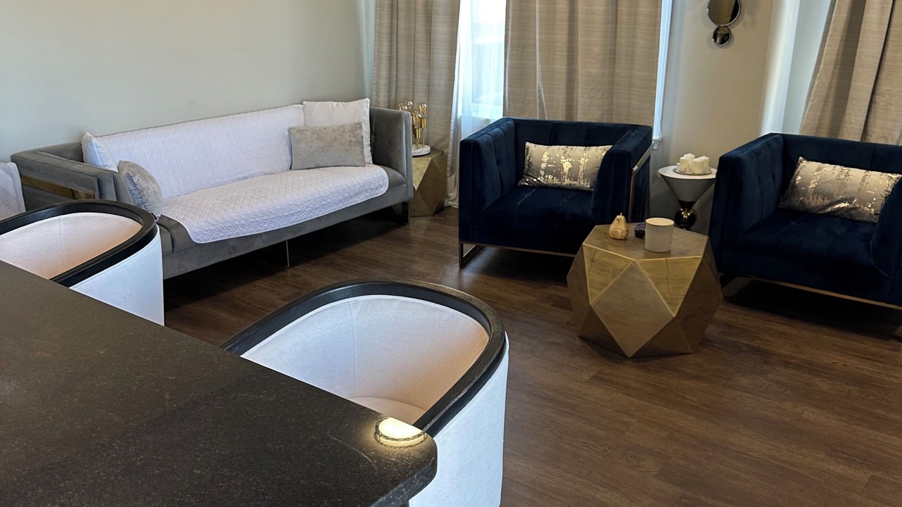 Photo of Livingroom in East Rutherford