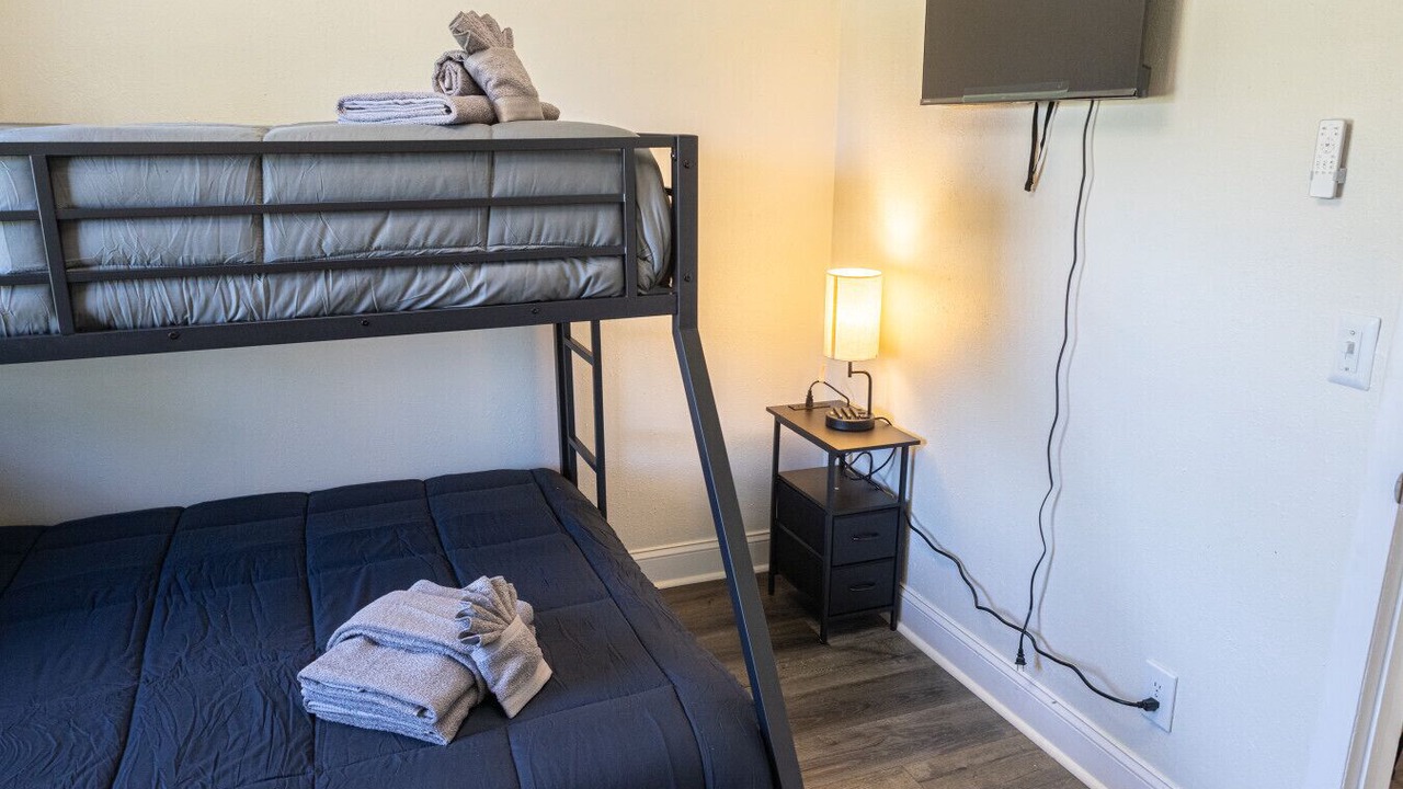 Photo of Bedroom in Englewood