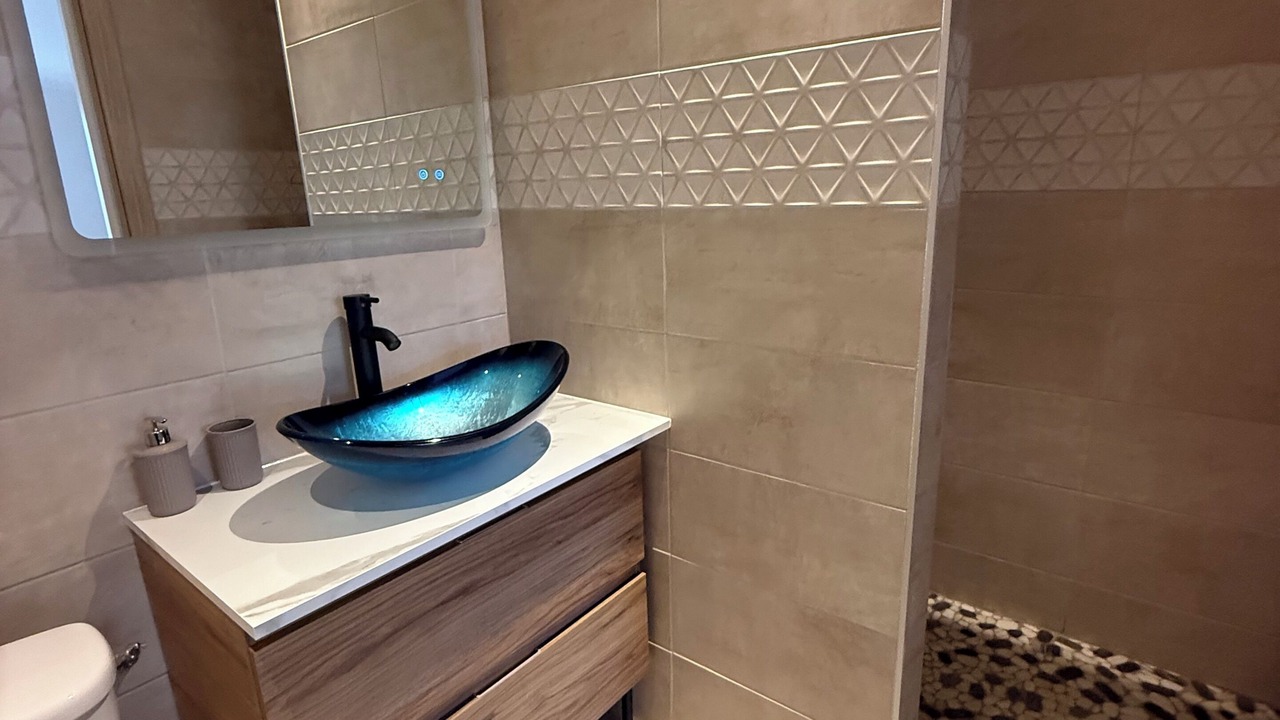 Photo of Bathroom in Lunel