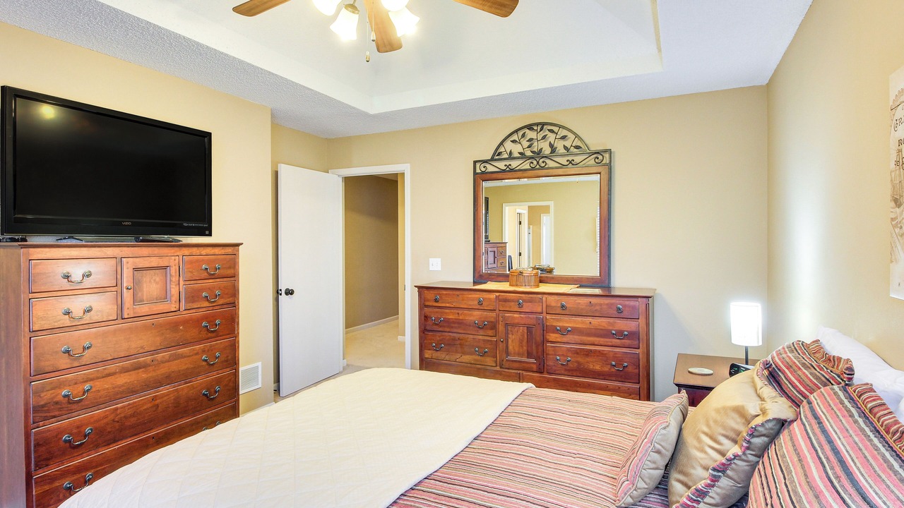 Photo of Bedroom in Lee's Summit
