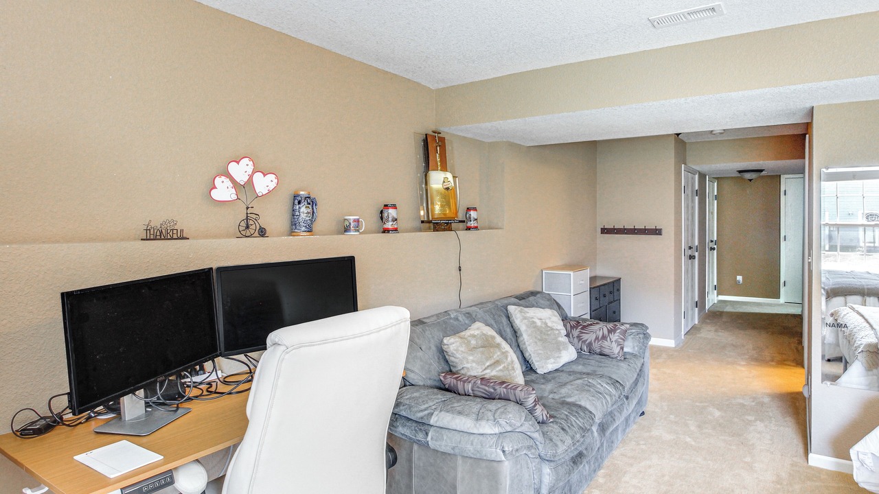 Photo of Livingroom in Lee's Summit