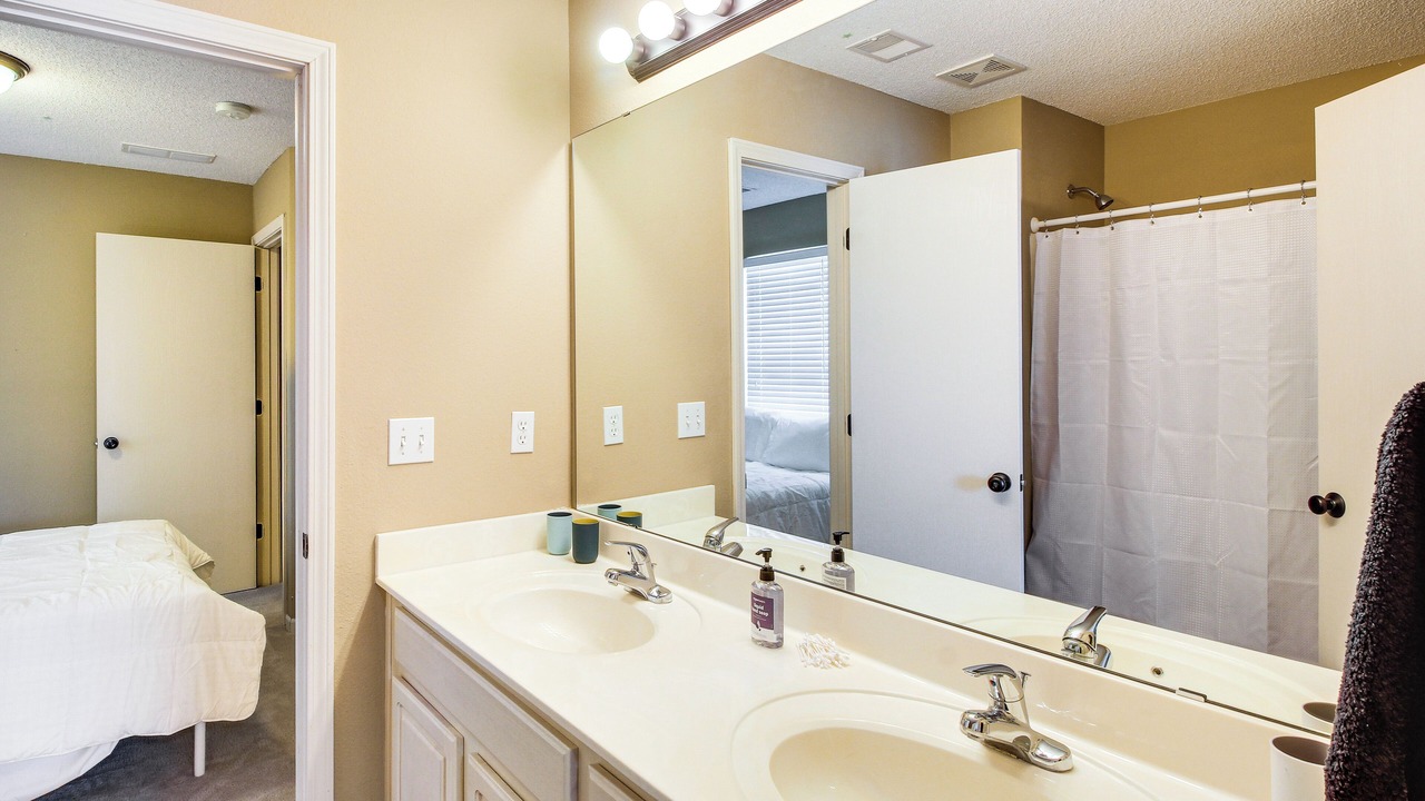 Photo of Bathroom in Lee's Summit