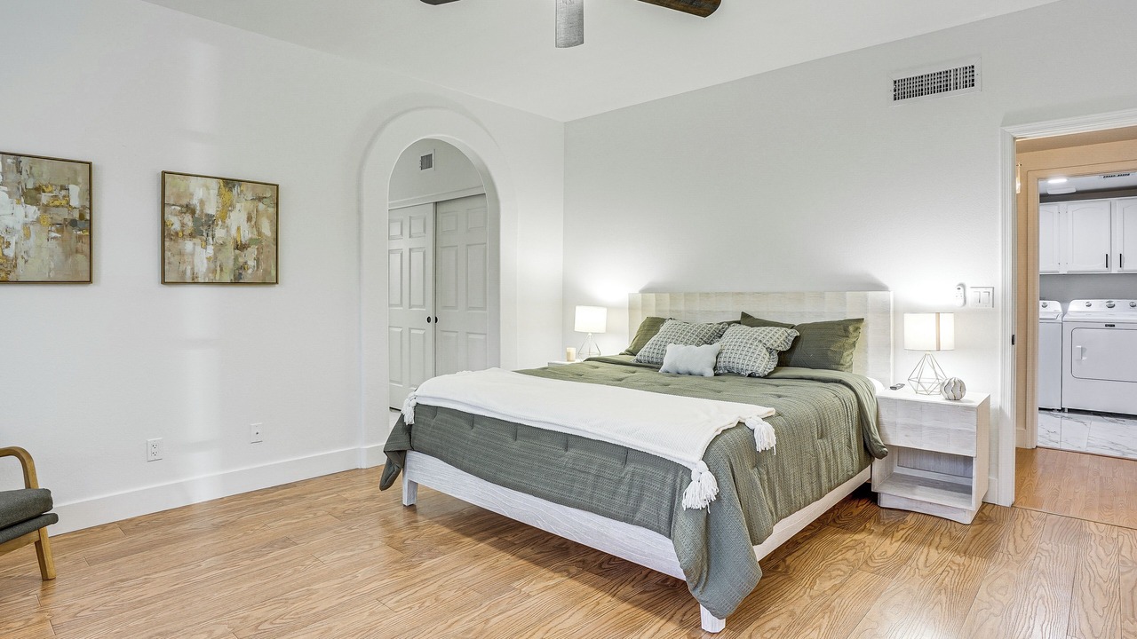 Photo of Bedroom in Garden Lakes Landing