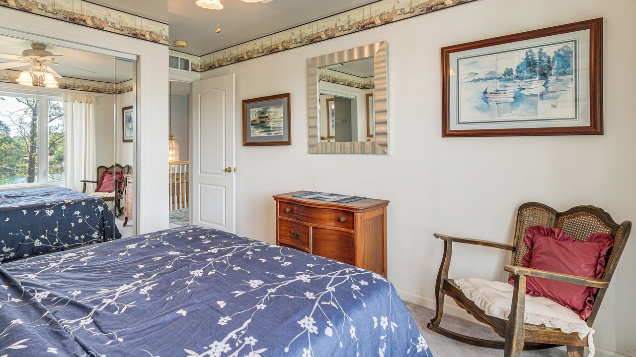 Photo of Bedroom in Lottsburg