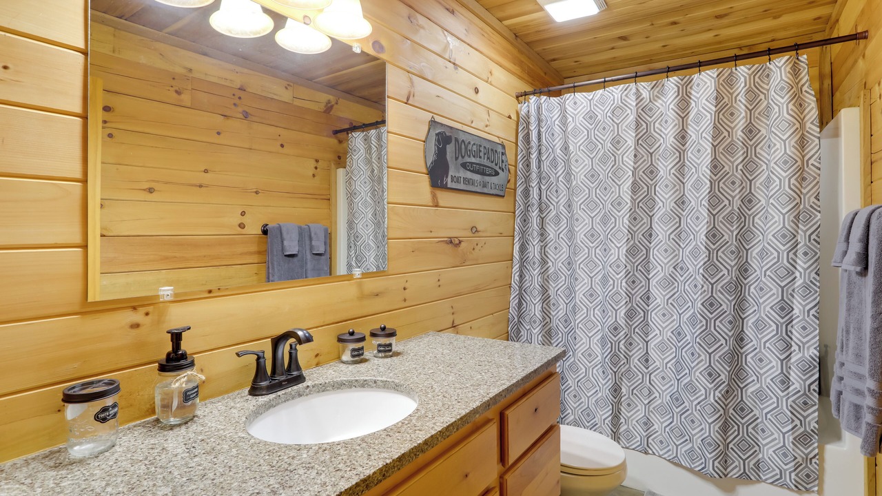 Photo of Bathroom in Van Buren